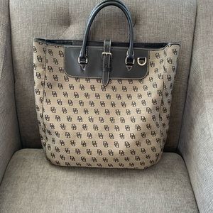 Large Dooney and Bourke Handbag